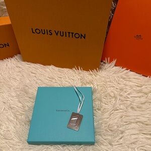 Tiffany & Co LANDMARK Bag Charm / Keyring - Fifth Ave New York (Free Tiffany Box